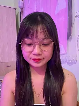 Snapshot of Maeve2k5 chatting on November 2025 07:52:02 AM Maeve2k5 online show from November 2025 07:52:02 AM