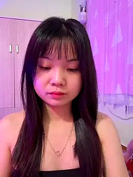 Snapshot of Maeve2k5 chatting on November 2025 10:20:02 PM Maeve2k5 online show from November 2025 10:20:02 PM