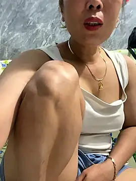 Linaannn online show from March 2026 12:23:02 AM