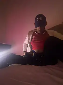 Snapshot of esteraulxxx chatting on February 2026 03:33:01 AM esteraulxxx online show from February 2026 03:33:01 AM