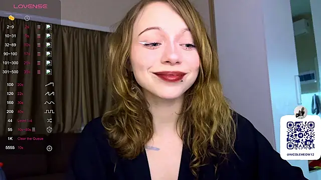Snapshot of _SofiaBrown chatting on April 2026 07:30:02 PM SofiaBrown online show from April 2026 07:30:02 PM