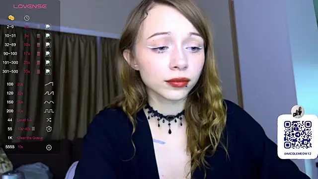 Snapshot of _SofiaBrown chatting on April 2026 10:01:02 PM SofiaBrown online show from April 2026 10:01:02 PM