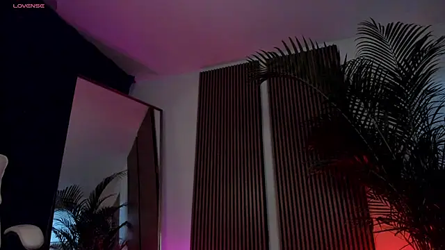 Snapshot of rouss_ari chatting on September 2025 02:44:02 AM rouss ari online show from September 2025 02:44:02 AM