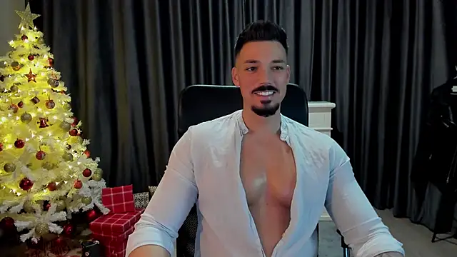 Snapshot of HaydenSpearss chatting on December 2024 07:49:02 AM HaydenSpearss online show from December 2024 07:49:02 AM