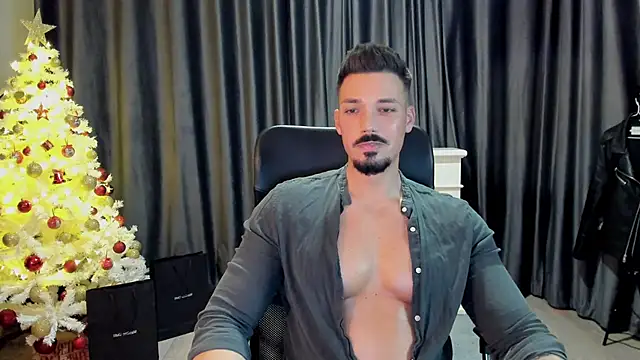 Snapshot of HaydenSpearss chatting on December 2024 02:43:02 PM HaydenSpearss online show from December 2024 02:43:02 PM