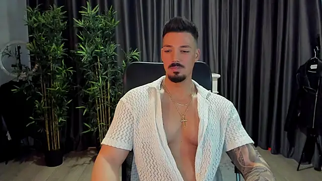 Snapshot of HaydenSpearss chatting on February 2025 09:05:01 AM HaydenSpearss online show from February 2025 09:05:01 AM