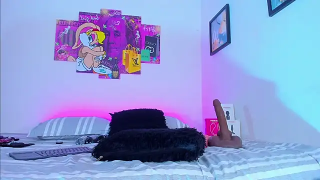 anahidolls online show from November 2025 01:24:02 PM