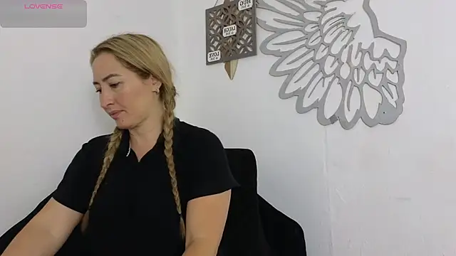 Snapshot of avatomas_02 chatting on July 2026 01:13:01 AM avatomas 02 online show from July 2026 01:13:01 AM