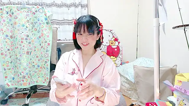 Snapshot of renapiyon8182 chatting on June 2026 08:25:02 PM renapiyon8182 online show from June 2026 08:25:02 PM