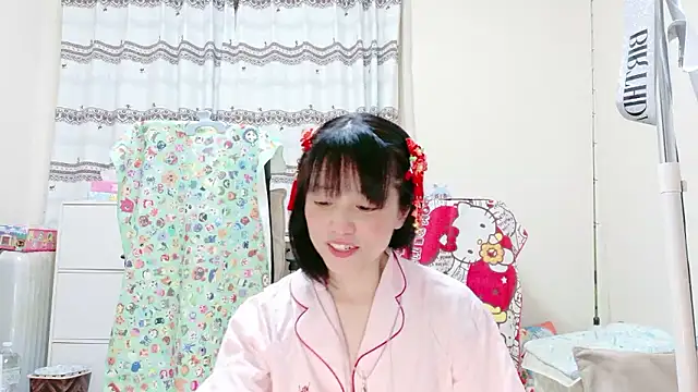 Snapshot of renapiyon8182 chatting on July 2026 08:33:01 PM renapiyon8182 online show from July 2026 08:33:01 PM