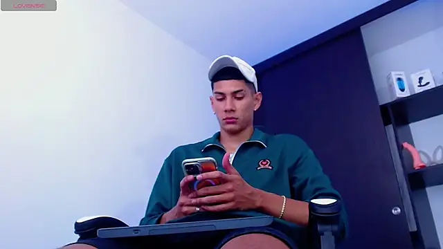 Valerio 20 online show from February 2025 06:30:01 PM