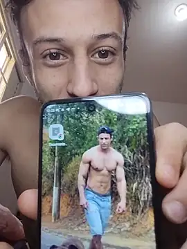 LopeseLua online show from November 2025 03:22:01 PM