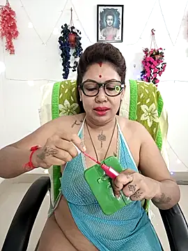 YOUR LOVELY-40 online show from February 2026 08:14:01 PM