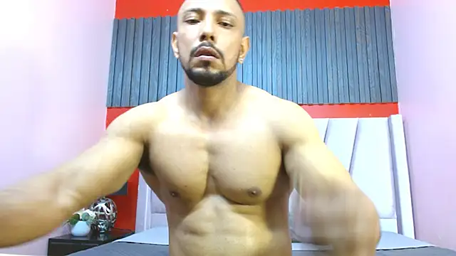 Snapshot of Thiago_Summers chatting on September 2025 02:17:01 PM Thiago Summers online show from September 2025 02:17:01 PM