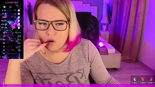 Snapshot of EVAshinyGIRL chatting on January 2025 07:35:02 AM EVAshinyGIRL online show from January 2025 07:35:02 AM