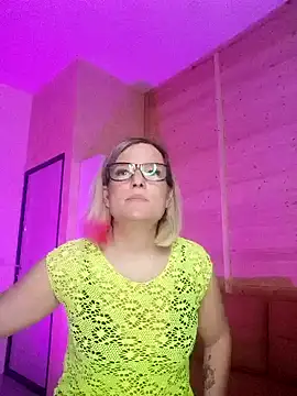 Snapshot of EVAshinyGIRL chatting on March 2025 01:49:02 PM EVAshinyGIRL online show from March 2025 01:49:02 PM