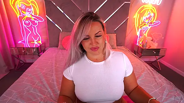 KiraCandyS online show from September 2025 08:52:02 PM