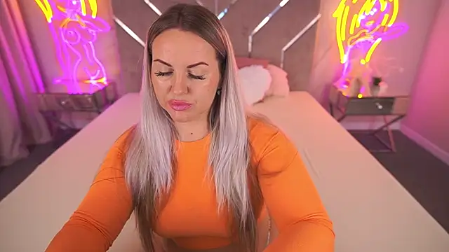 KiraCandyS online show from November 2025 09:48:02 PM