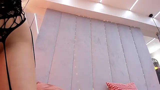 Jessy Jo online show from January 2025 11:04:02 AM