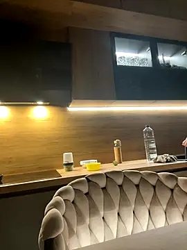 Jessy Jo online show from November 2025 04:47:01 AM