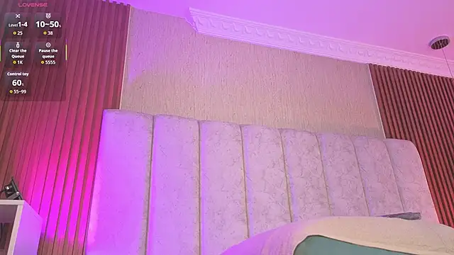 HannaRed  online show from February 2026 08:18:01 PM