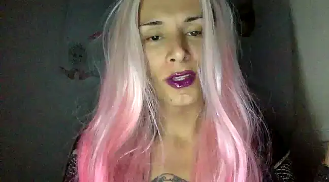 Snapshot of Thematrioshkaoficial24 chatting on December 2024 03:25:01 AM Thematrioshkaoficial24 online show from December 2024 03:25:01 AM