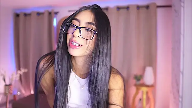 Sara albrecht online show from January 2025 12:40:01 PM