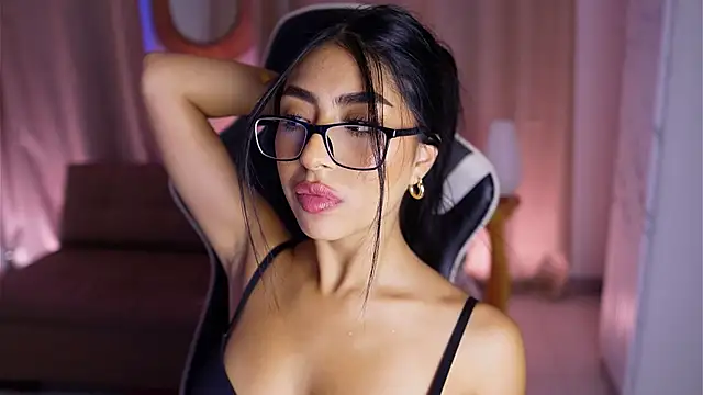 Sara albrecht online show from January 2025 12:18:01 PM