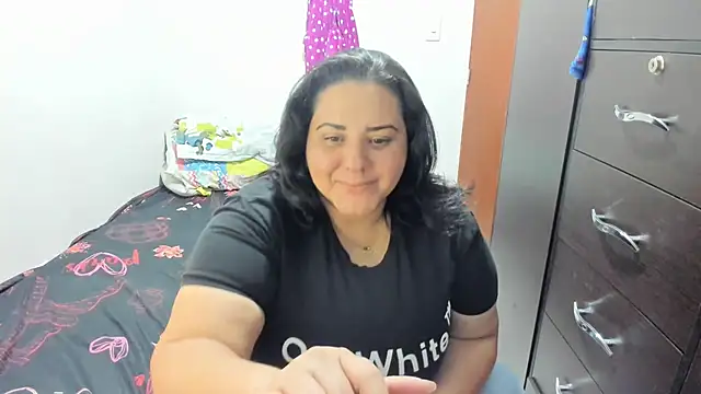 tetasgrandes karol online show from January 2025 02:06:01 AM