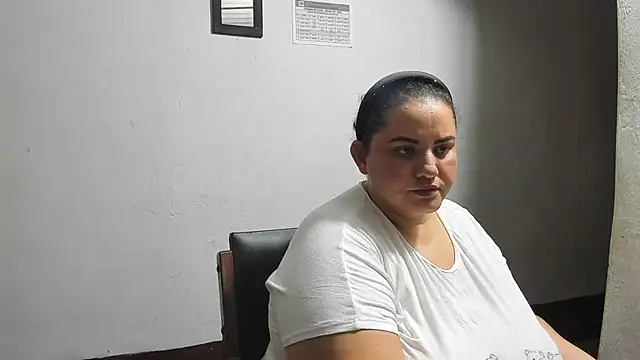 Snapshot of tetasgrandes_karol chatting on April 2026 02:51:02 AM tetasgrandes karol online show from April 2026 02:51:02 AM