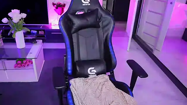 Beauty Anne online show from March 2025 10:57:02 AM