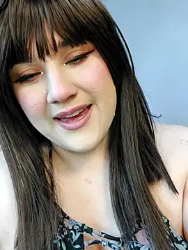 ItsNaiixa online show from December 2025 10:48:01 PM