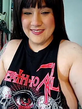 Snapshot of ItsNaiixa chatting on April 2026 07:07:02 PM ItsNaiixa online show from April 2026 07:07:02 PM