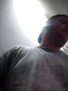 lobito1997 online show from November 2025 03:27:01 AM