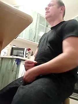 lobito1997 online show from January 2026 08:41:01 AM