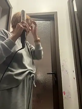 tanyagrey online show from November 2025 07:29:02 AM