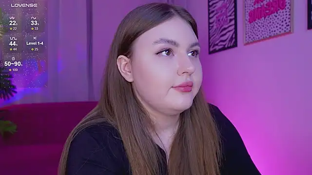 Snapshot of Mia__Peach chatting on February 2025 01:40:02 AM Mia Peach online show from February 2025 01:40:02 AM