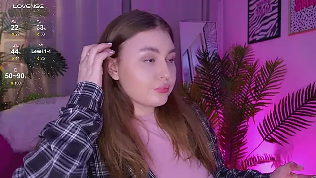 Snapshot of Mia__Peach chatting on February 2025 06:07:01 AM Mia Peach online show from February 2025 06:07:01 AM