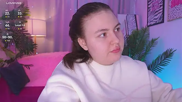 Snapshot of Mia__Peach chatting on March 2025 12:36:02 AM Mia Peach online show from March 2025 12:36:02 AM