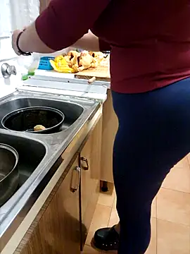 lamorbosa37 online show from October 2025 07:45:01 PM