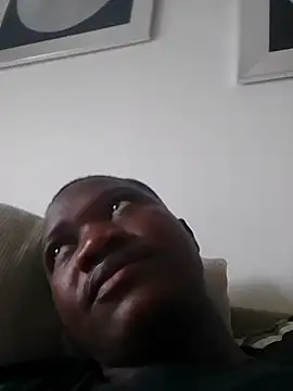 Snapshot of Algenis1232 chatting on February 2026 09:09:02 PM Algenis1232 online show from February 2026 09:09:02 PM