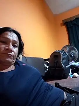 Snapshot of miicheele32 chatting on November 2025 06:24:02 AM miicheele32 online show from November 2025 06:24:02 AM