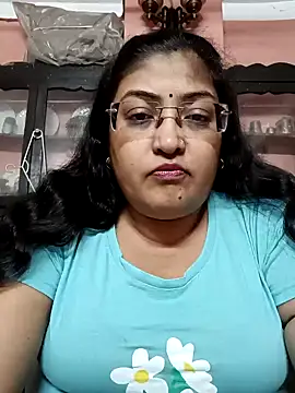 Snapshot of LAVERNIYA_ chatting on December 2024 01:12:02 PM LAVERNIYA  online show from December 2024 01:12:02 PM