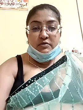 Snapshot of LAVERNIYA_ chatting on March 2025 11:18:01 AM LAVERNIYA  online show from March 2025 11:18:01 AM