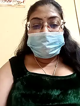 Snapshot of LAVERNIYA_ chatting on March 2025 12:00:01 PM LAVERNIYA  online show from March 2025 12:00:01 PM