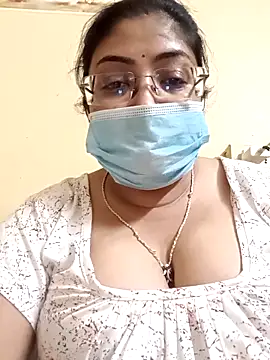 Snapshot of LAVERNIYA_ chatting on March 2025 03:07:01 PM LAVERNIYA  online show from March 2025 03:07:01 PM