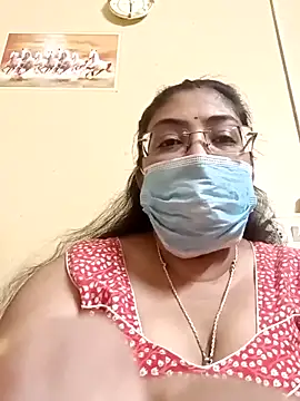 Snapshot of LAVERNIYA_ chatting on March 2025 12:34:01 PM LAVERNIYA  online show from March 2025 12:34:01 PM