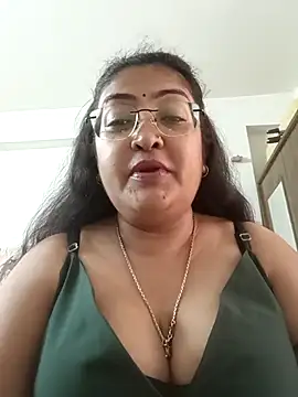 Snapshot of LAVERNIYA_ chatting on September 2025 05:51:02 AM LAVERNIYA  online show from September 2025 05:51:02 AM