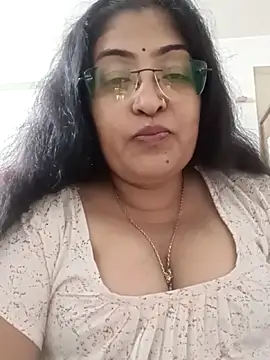 Snapshot of LAVERNIYA_ chatting on September 2025 11:31:02 AM LAVERNIYA  online show from September 2025 11:31:02 AM