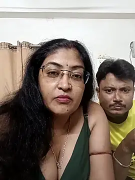 Snapshot of LAVERNIYA_ chatting on September 2025 11:45:01 AM LAVERNIYA  online show from September 2025 11:45:01 AM